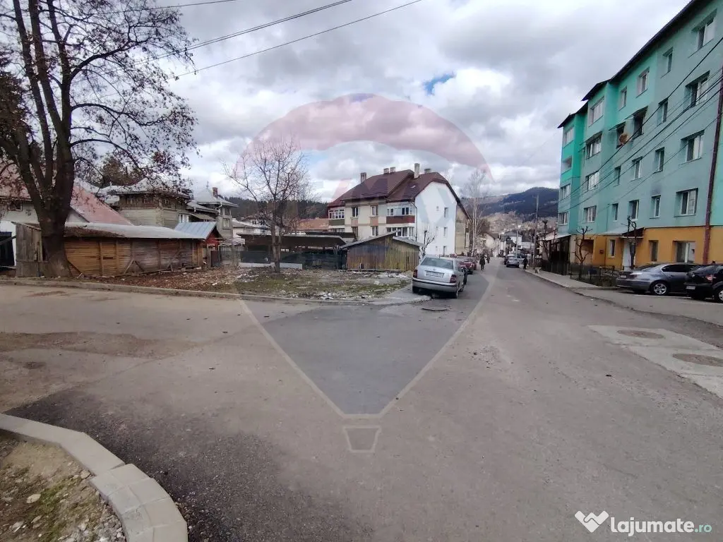 Teren central 322mp Vatra Dornei / Strada Lumea Noua 