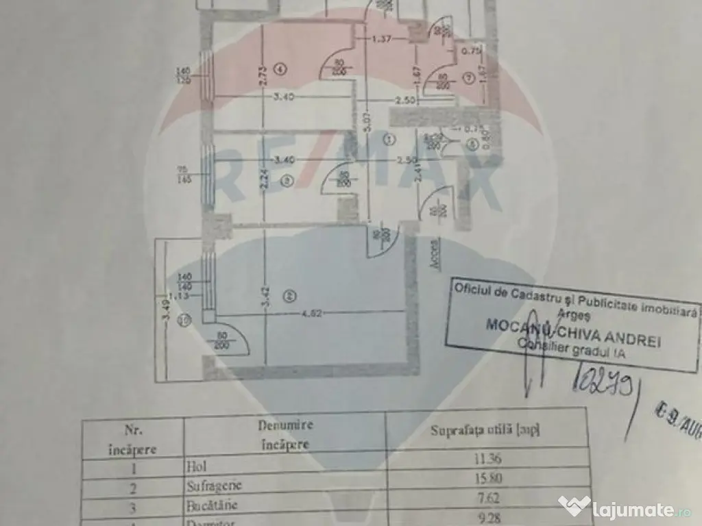 Apartament cu 3 camere de vânzare în Centrul orașului ... 