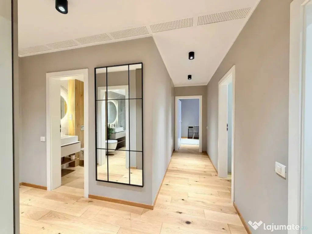 Apartament 3 camere, decomandat - zona Racadau 