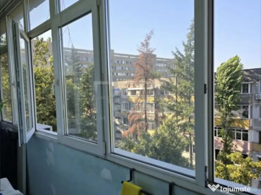 3 camere, 4/4, bloc 1981, anvelopat-Gorjului 