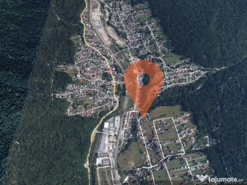 Teren 1407 mp Poiana Tapului. Vedere Bucegi .Tripla Deschide 