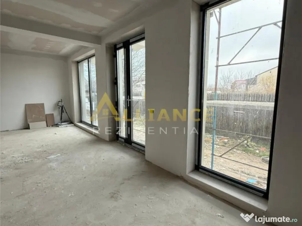 Casa 5 camere tip DUPLEX - 4 bai, Terasa Curte, 250 MP