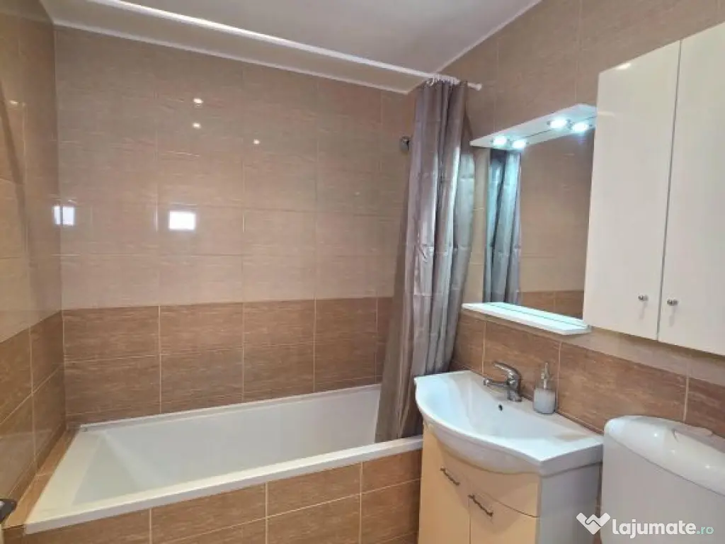 Apartament 3 camere de inchiriat in zona Tomis 2 