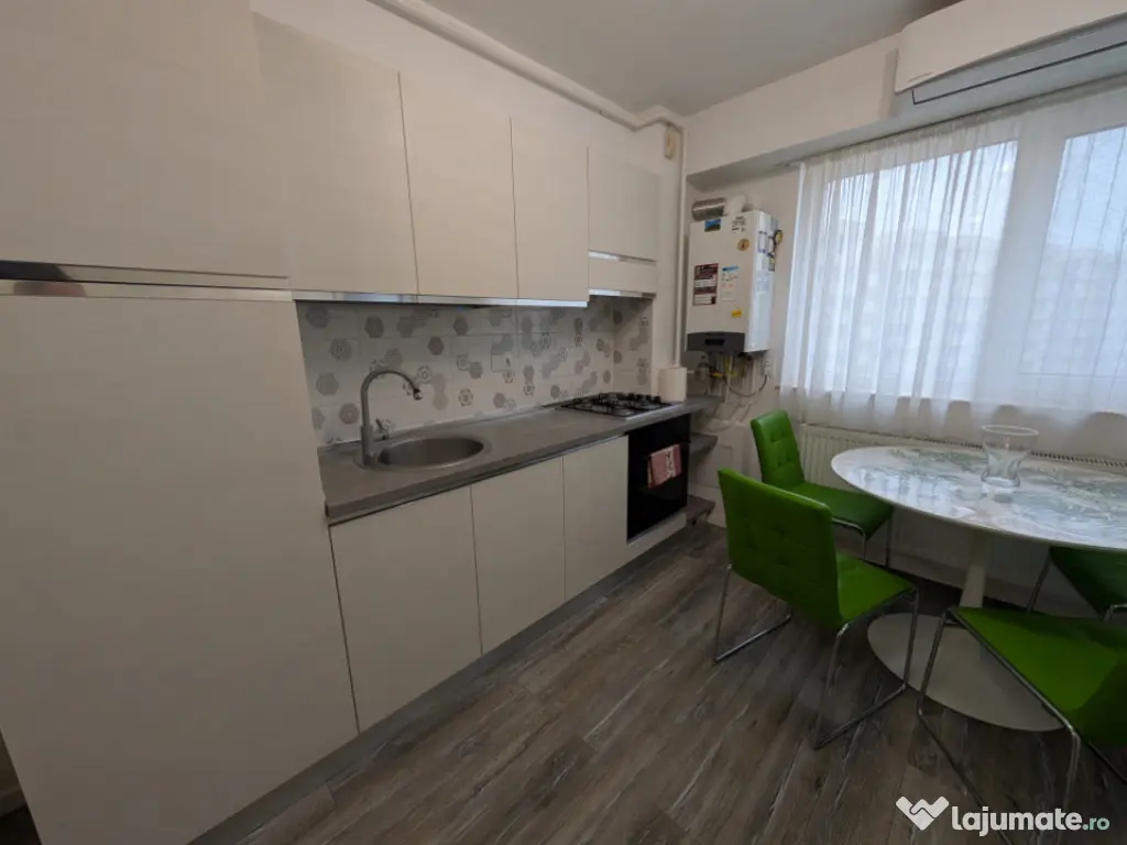 Fiald 2 camere de închiriat 