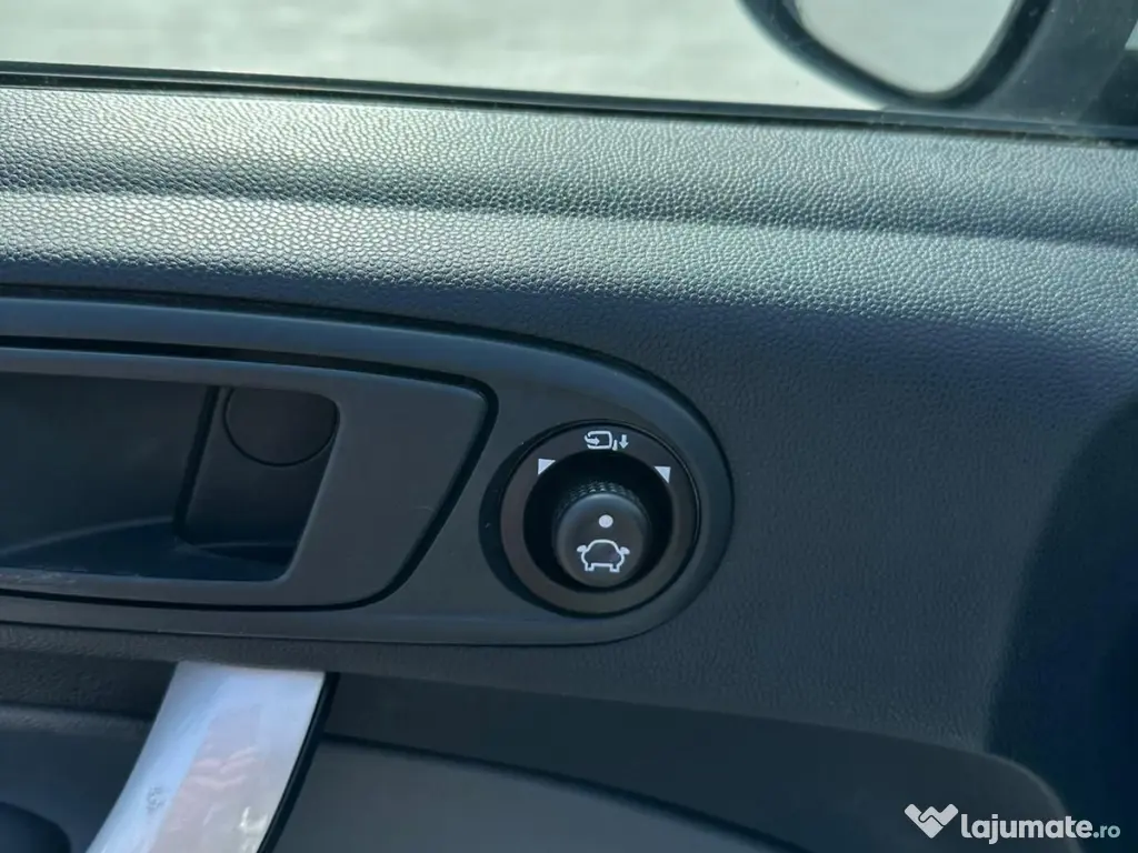 ford fiesta mk6 titanium 2011 