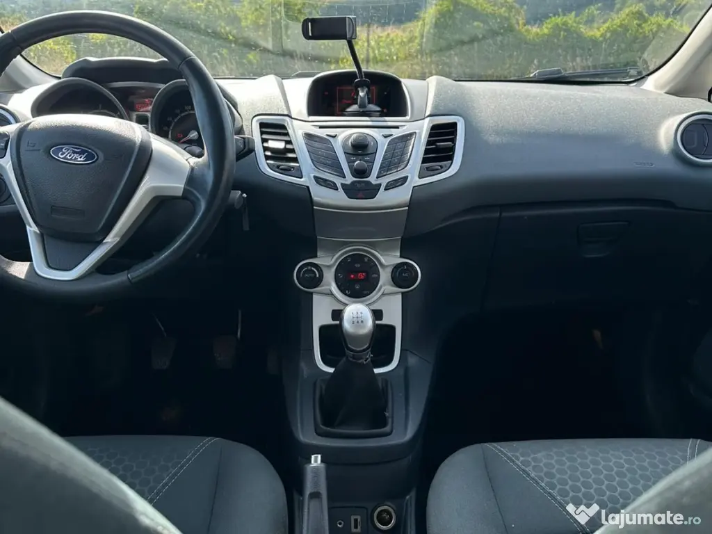 ford fiesta mk6 titanium 2011 