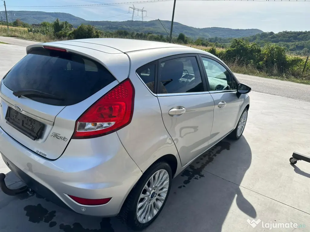 ford fiesta mk6 titanium 2011 