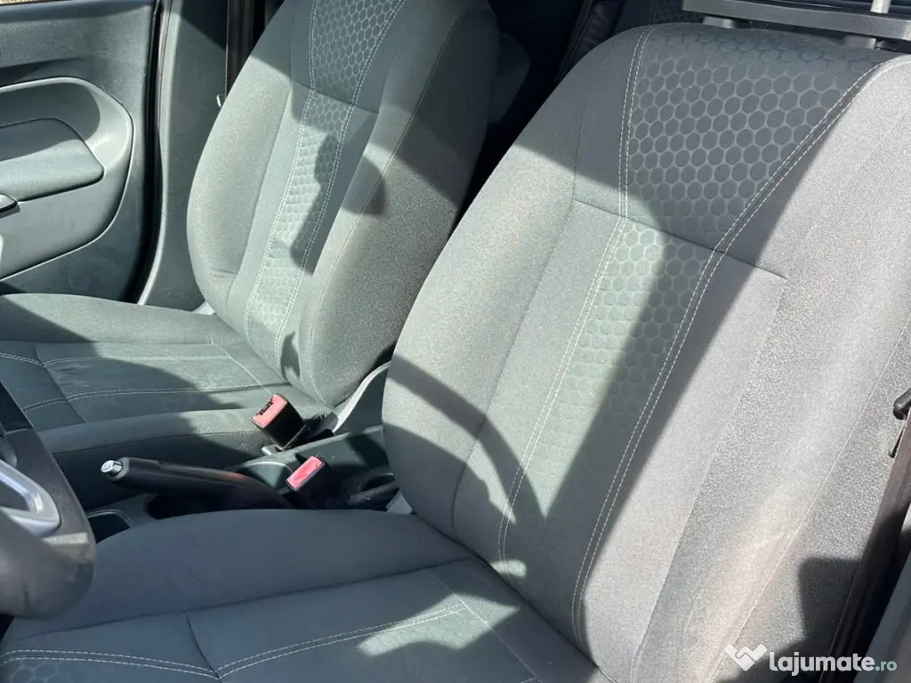 ford fiesta mk6 titanium 2011 