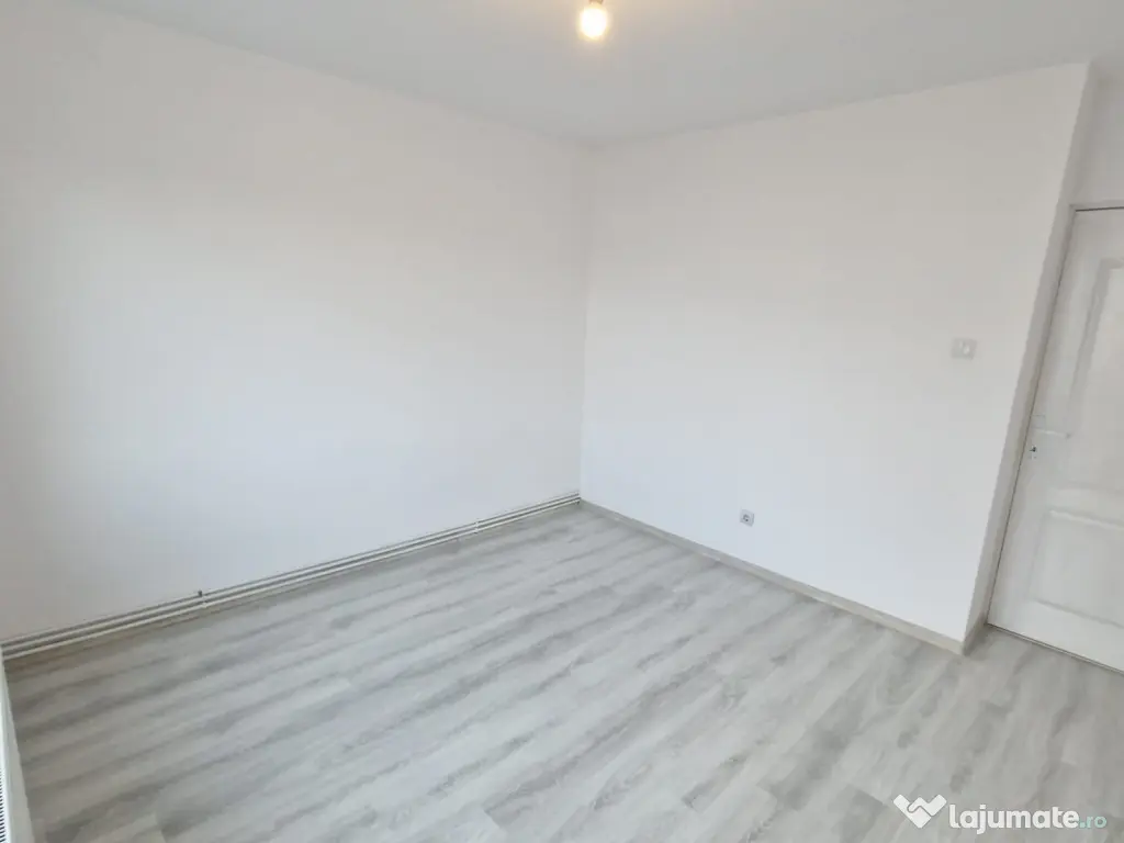 Apartament de vânzare 2 camere central Târnăveni