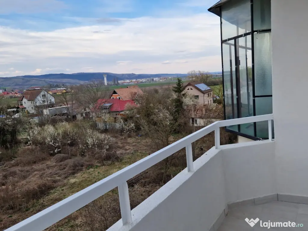 Apartament de vânzare 2 camere central Târnăveni