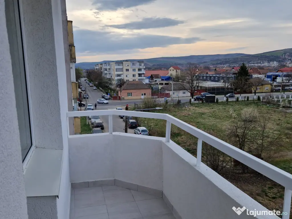 Apartament de vânzare 2 camere central Târnăveni