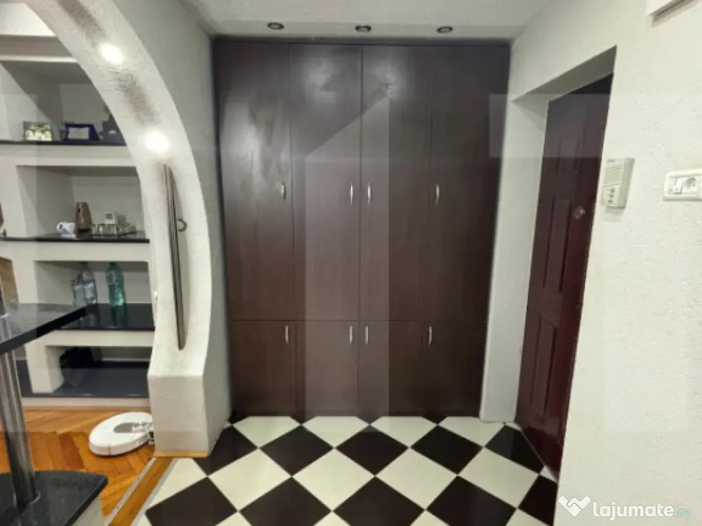 Apartament 3 camere, 88 mp, zona Gradiste 