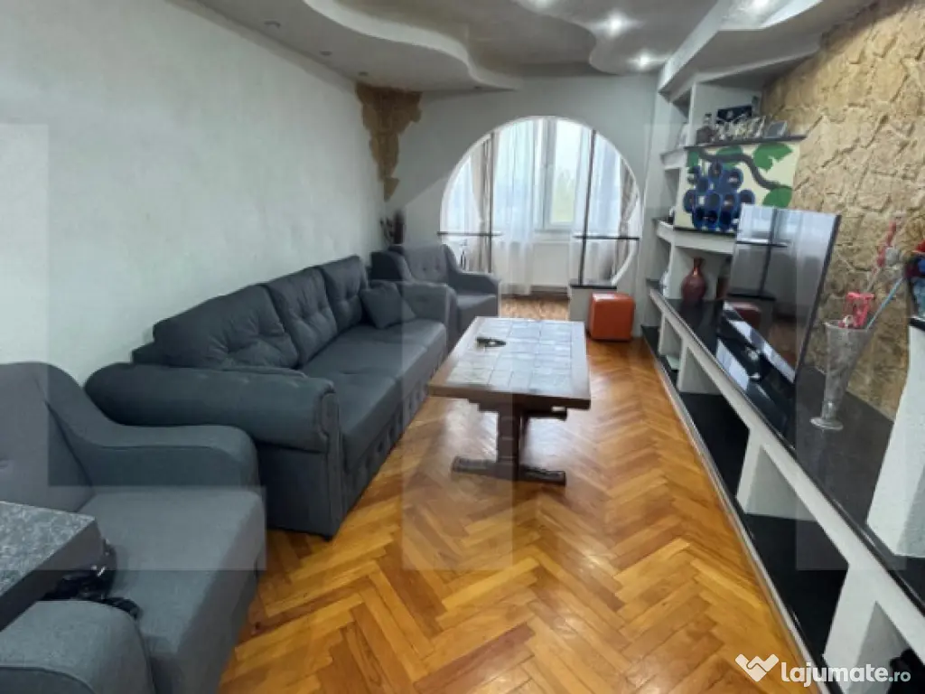Apartament 3 camere, 88 mp, zona Gradiste 