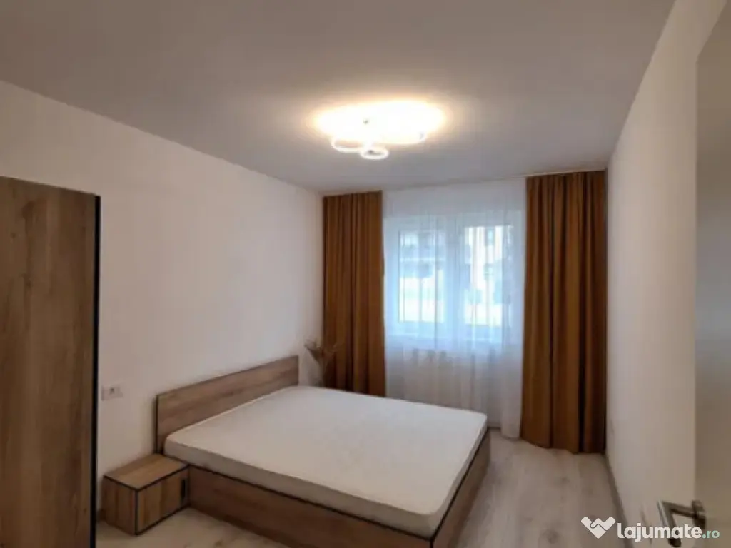 Apartament 3 camere, decomandat - zona Tractorul 