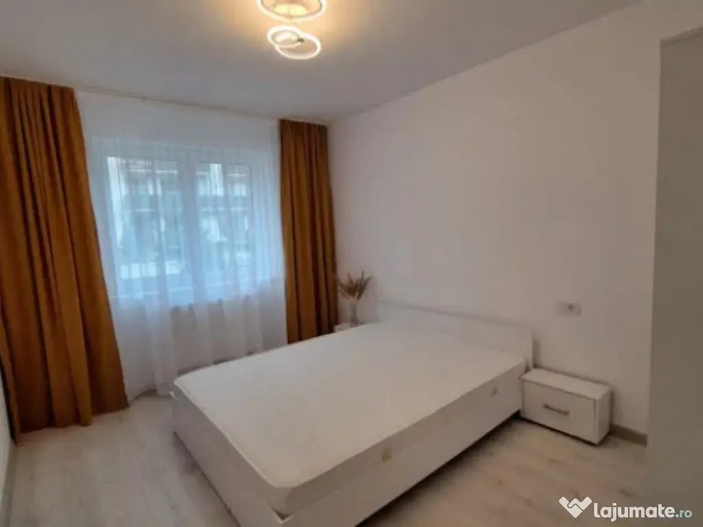 Apartament 3 camere, decomandat - zona Tractorul 