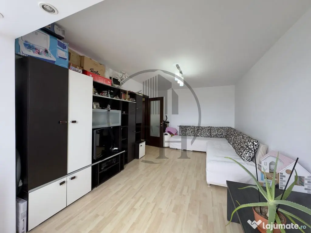 Apartament 2 camere de vanzare Constanta, Zona Tomis Nord 