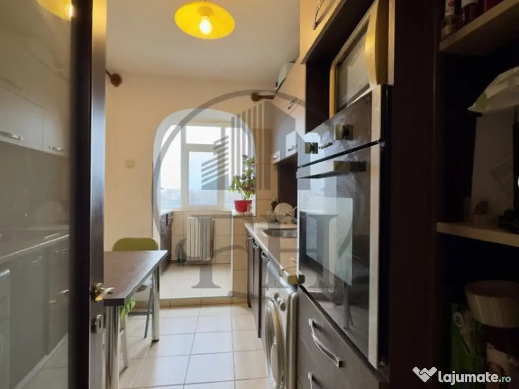 Apartament 2 camere de vanzare Constanta, Zona Tomis Nord 