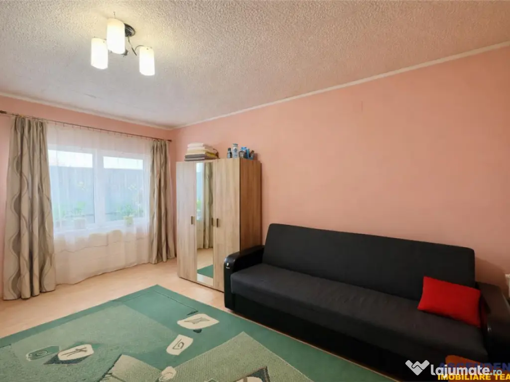 Casa potential:locuire multifamiliala,activitati comerciale, 