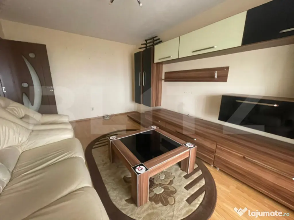 Apartament cu 3 camere si loc de parcare, zona Dumbrava Nord 