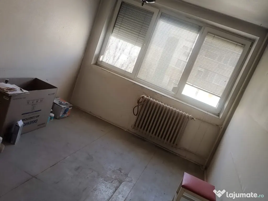 Vand apartament doua camere semidecomandat Drumul Taberei Romancierilor 