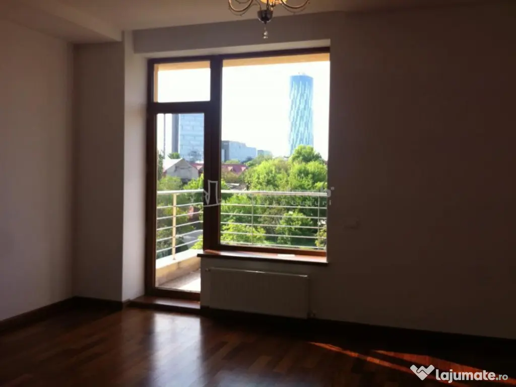 4 camere 200 mp - decomandat - Fabrica de Glucoza 