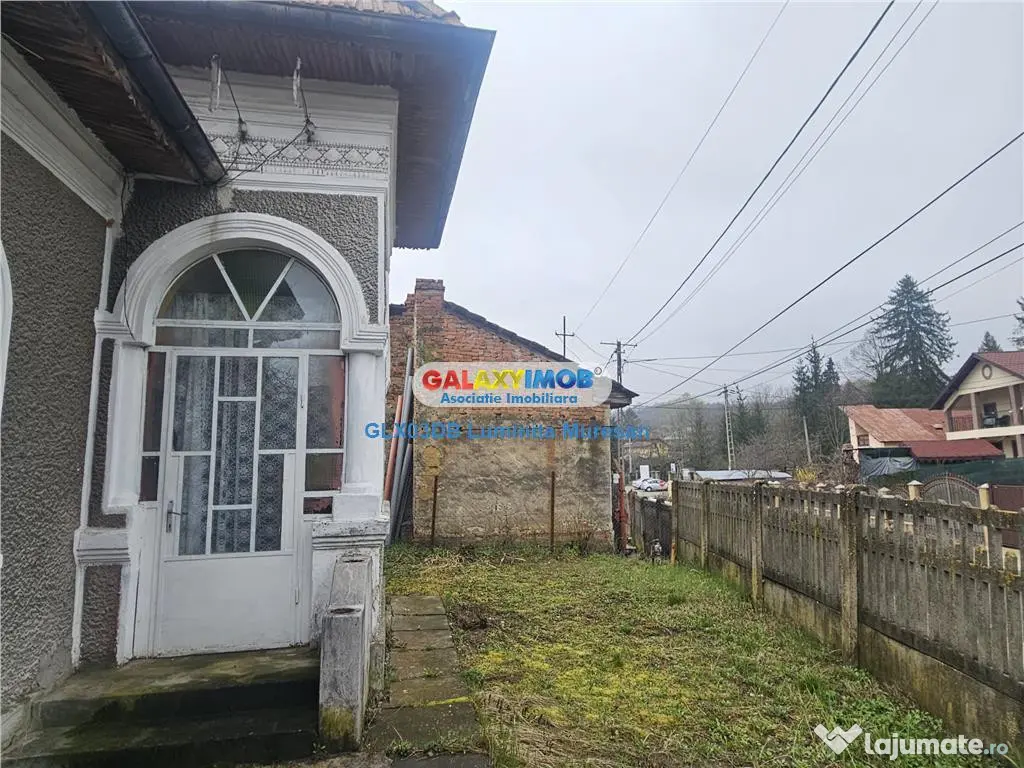 Casa batraneasca 750mp teren Viforata Comuna Aninoasa 