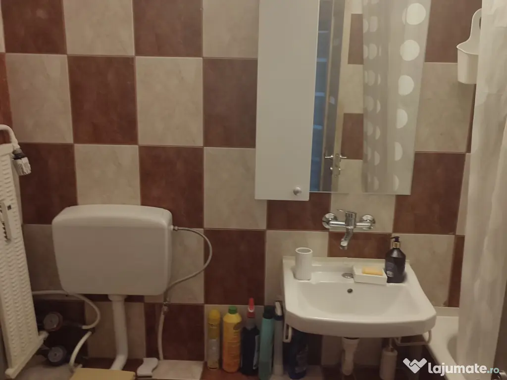 Inchiriez garsoniera spatioasa, utilata, langa Parcul Sebastian, 13 septembrie 