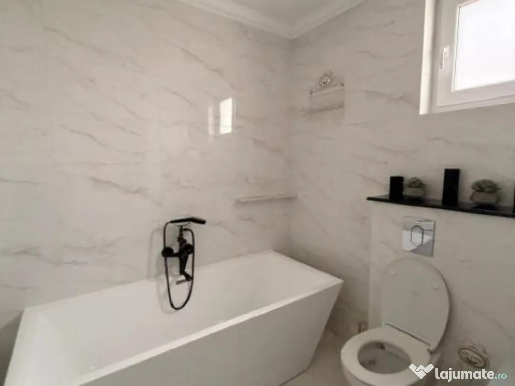 Vila 4 camere Matei Milo | sistem fotovoltaic de 10kW cu bat 