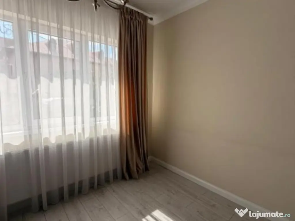 Vila 4 camere Matei Milo | sistem fotovoltaic de 10kW cu bat