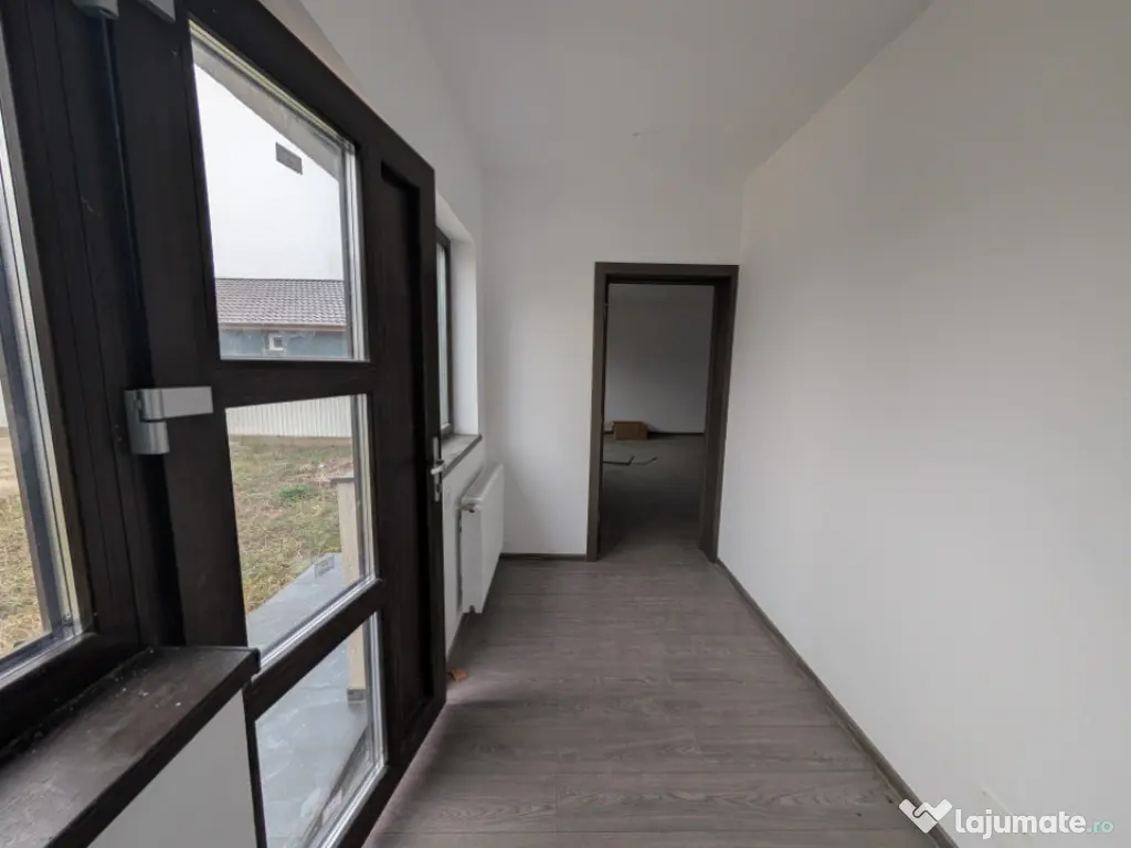 Casa finalizată Liliecii - Scoala - Parc Dendrologic 