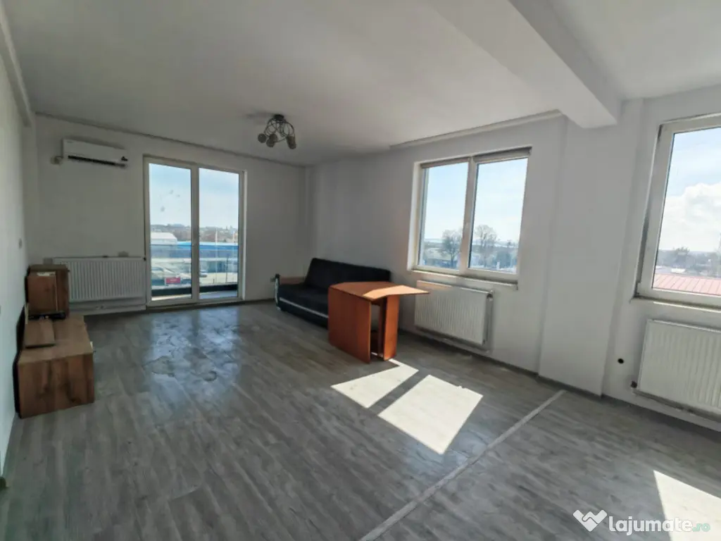 Apartament 2 camere, zona Lumina, mobilat, centrala gaze, lo 
