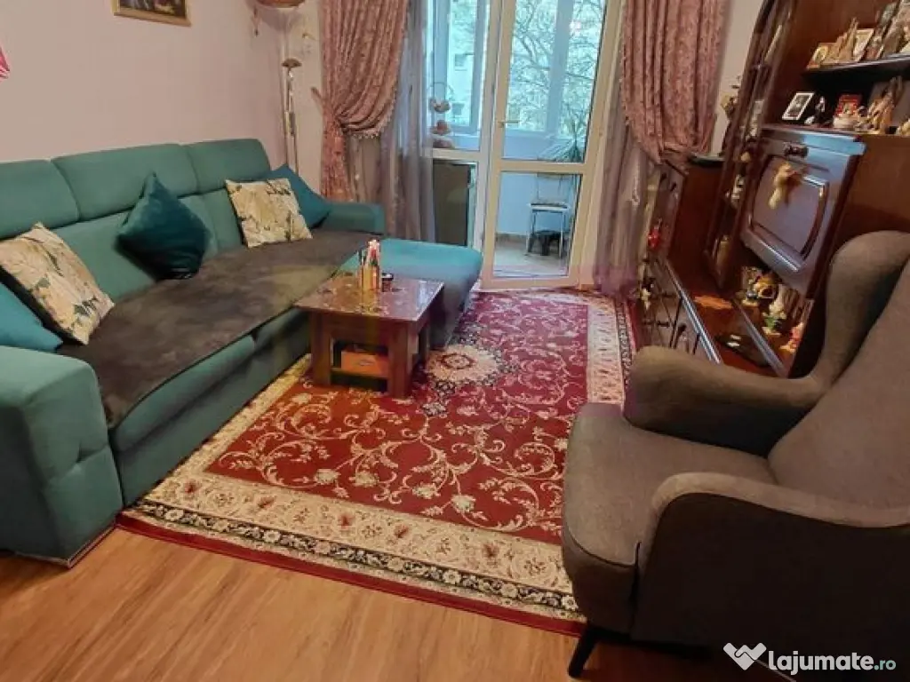 Titan Metrou M1-statia Titan si parc IOR, cu 3 lifturi 