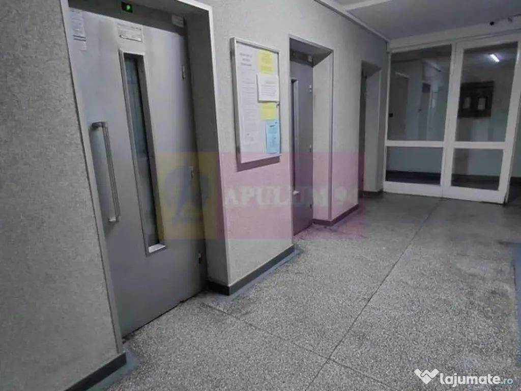 Titan Metrou M1-statia Titan si parc IOR, cu 3 lifturi 