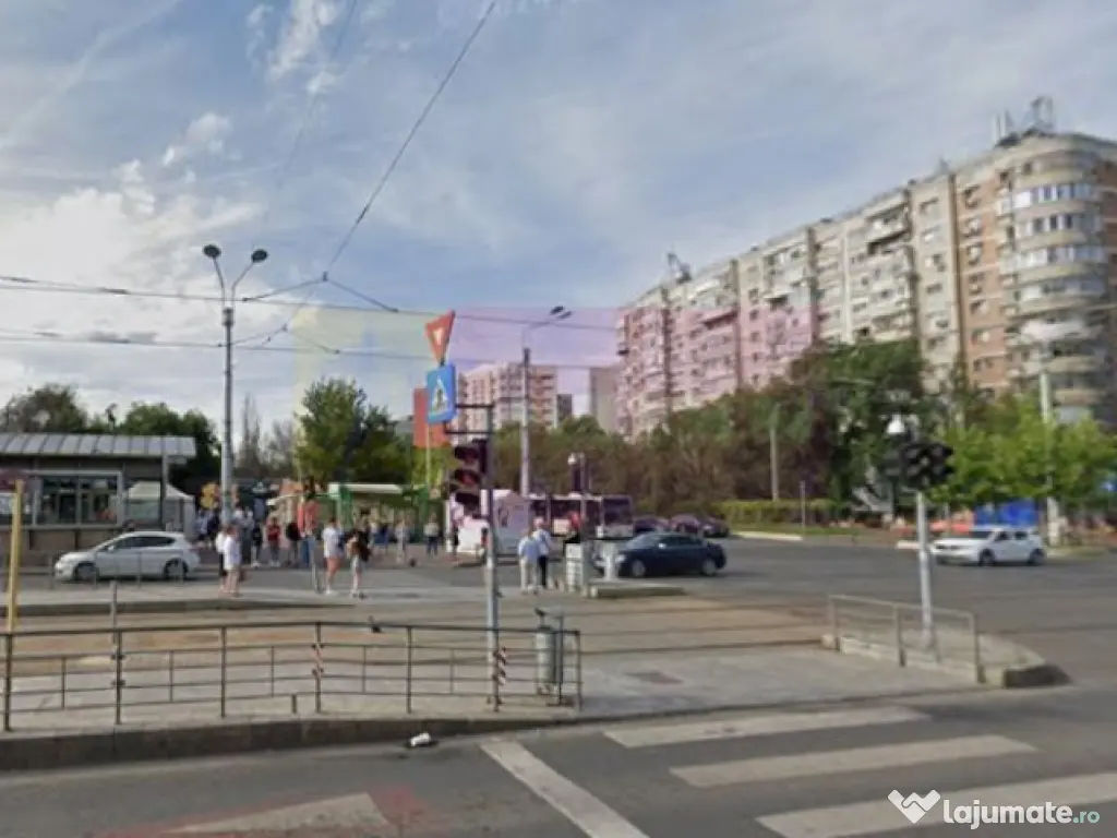 Titan Metrou M1-statia Titan si parc IOR, cu 3 lifturi 