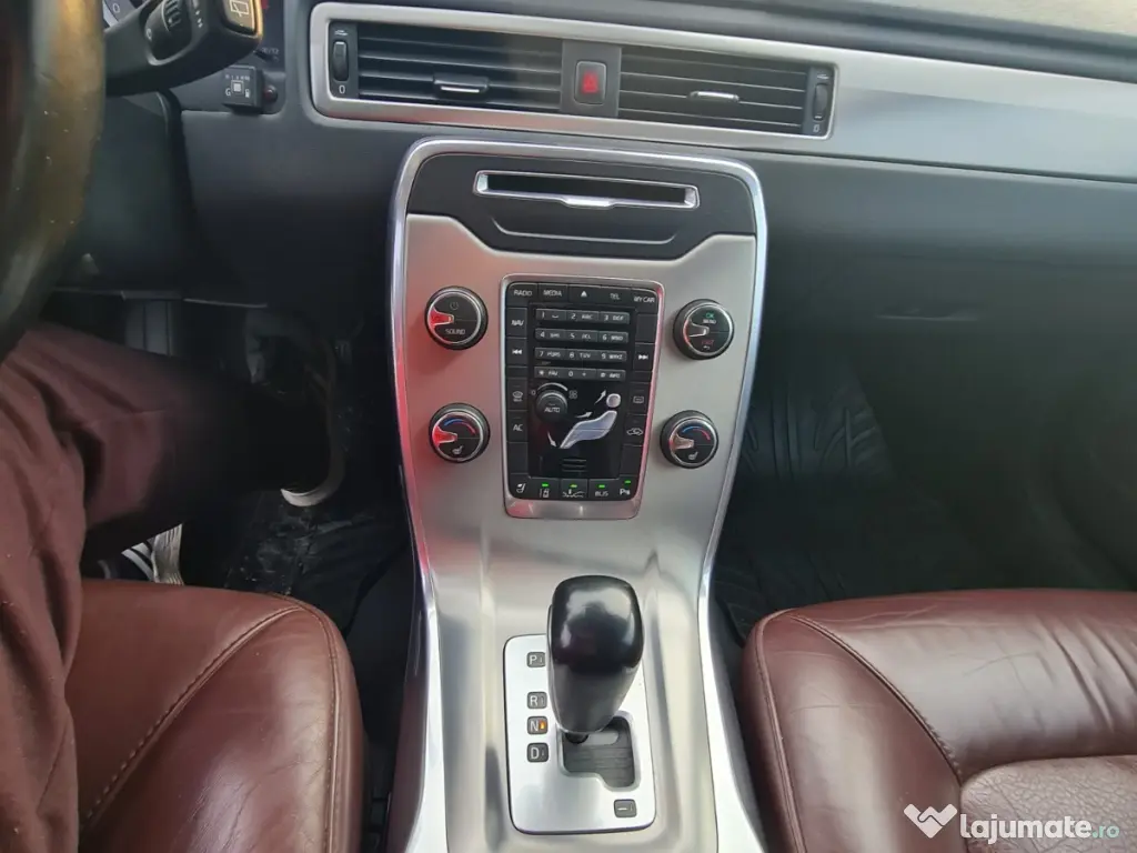 Volvo V70 T4 SUMMUM 