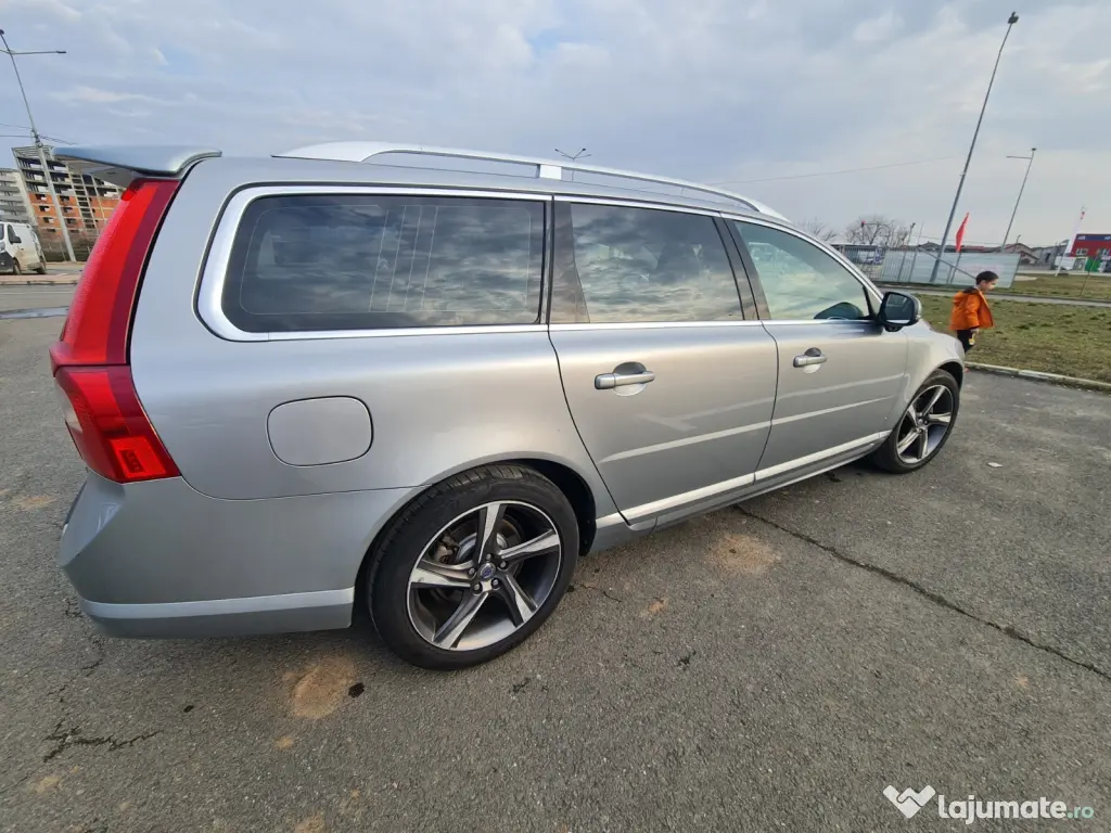 Volvo V70 T4 SUMMUM 