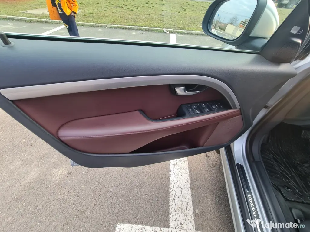 Volvo V70 T4 SUMMUM 