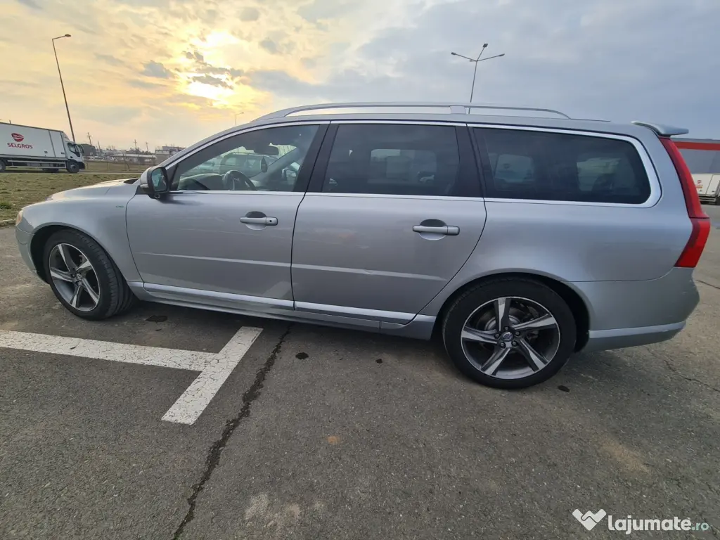 Volvo V70 T4 SUMMUM 