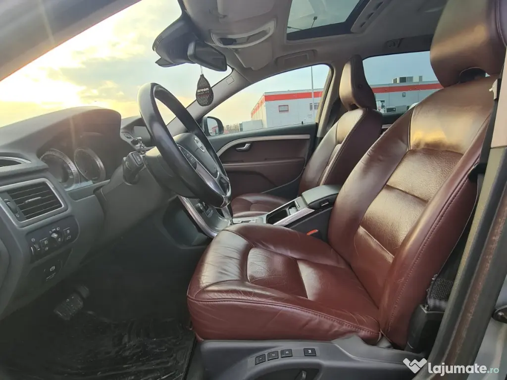 Volvo V70 T4 SUMMUM 