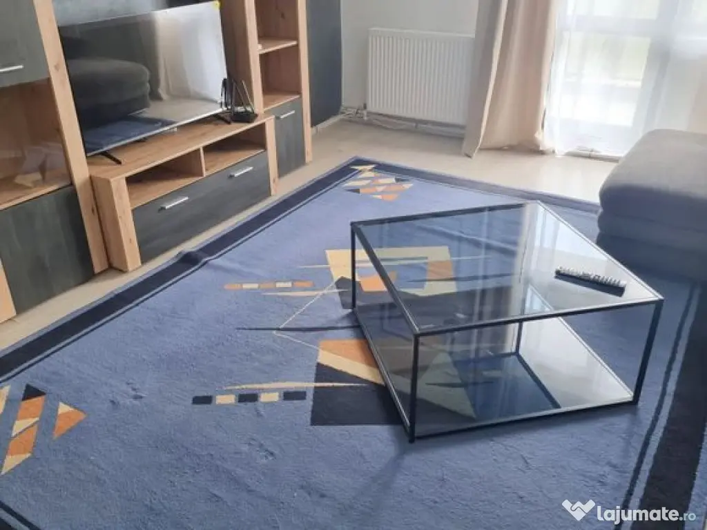 De inchiriat - apartament cu 3 camere în zona Gara - Cen... 