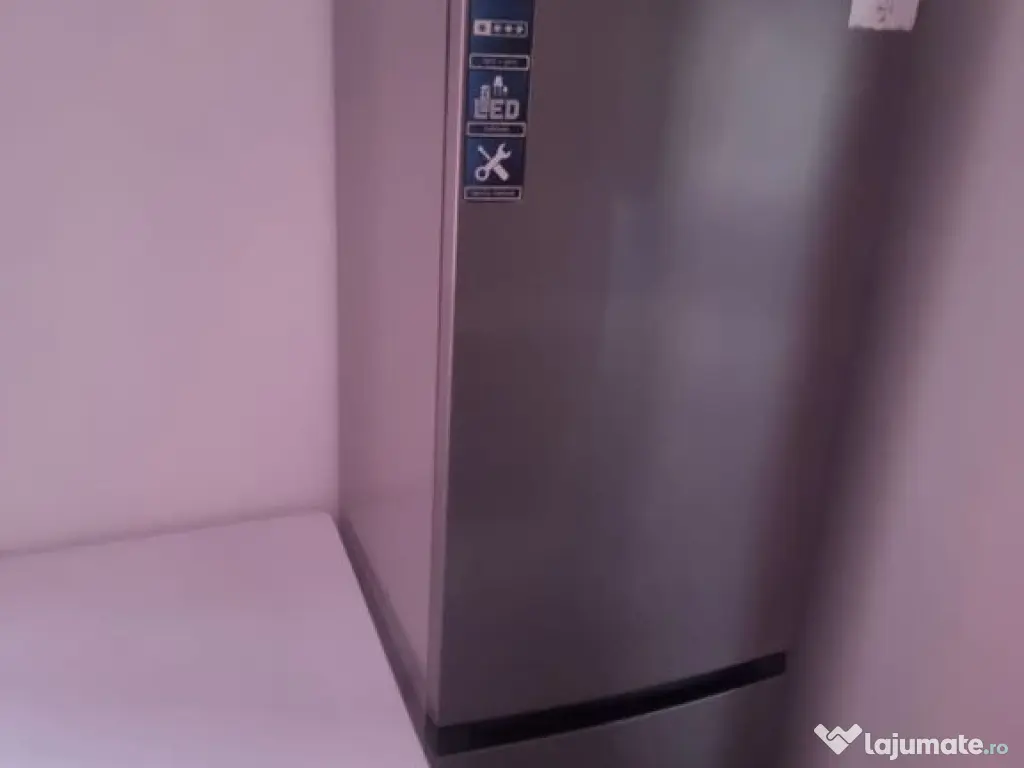 De inchiriat - apartament cu 3 camere în zona Gara - Cen... 