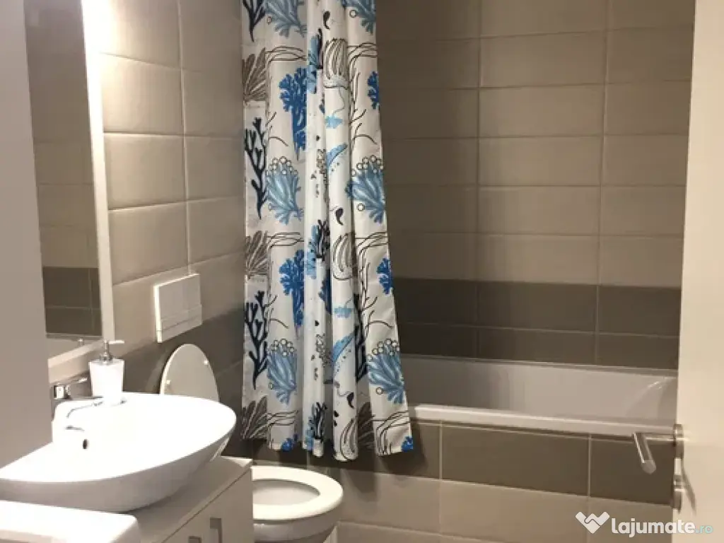 Proprietar, inchiriez apartament 2 cam.tip studio,mall Coresi,cartier Tractorul