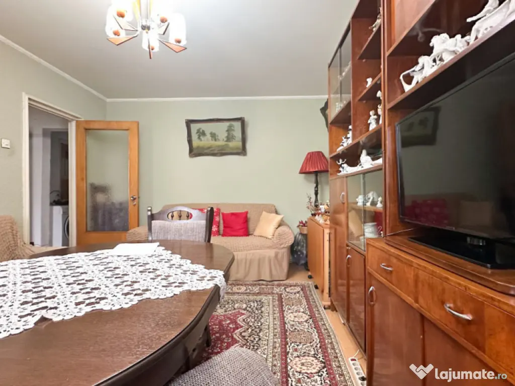 Apartamentul care te așteaptă să-l transformi în casa ta 