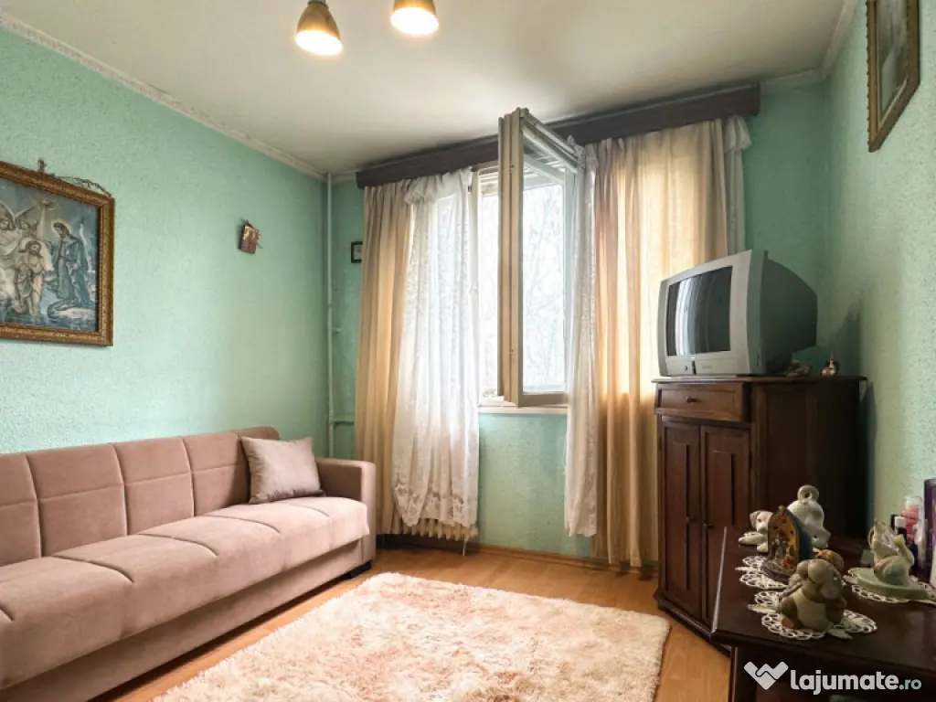 Apartamentul care te așteaptă să-l transformi în casa ta 