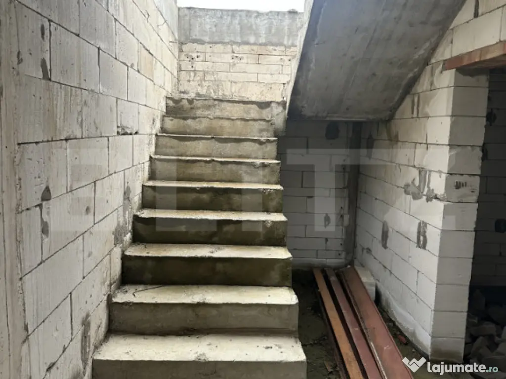 PROIECT CASA si TEREN INTRAVILAN GENEROS 