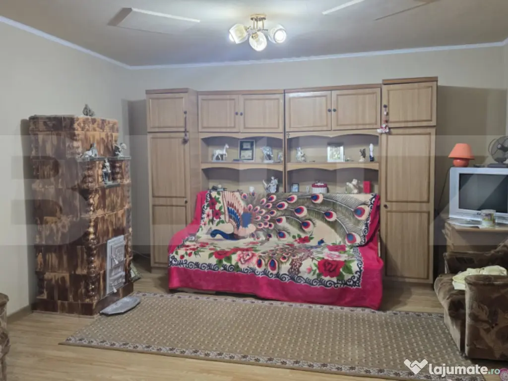 Casa 3 camere 133 mp; Teren - 1432 mp. Livada 