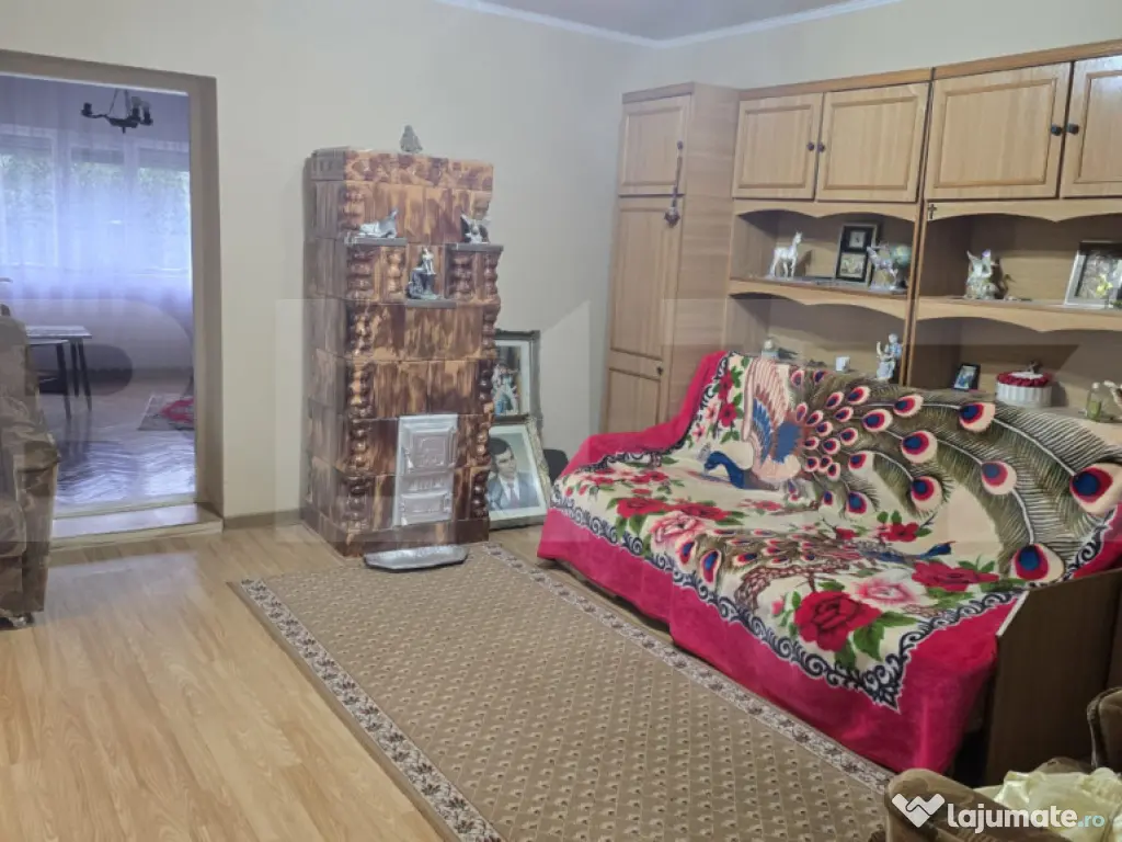 Casa 3 camere 133 mp; Teren - 1432 mp. Livada 