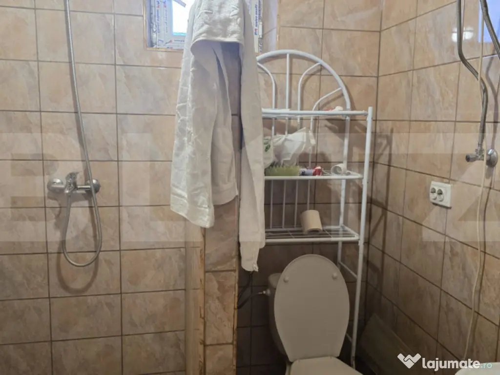 Casa 3 camere 133 mp; Teren - 1432 mp. Livada 