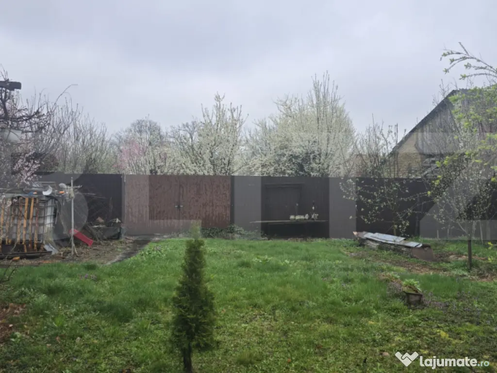 Casa 3 camere 133 mp; Teren - 1432 mp. Livada 