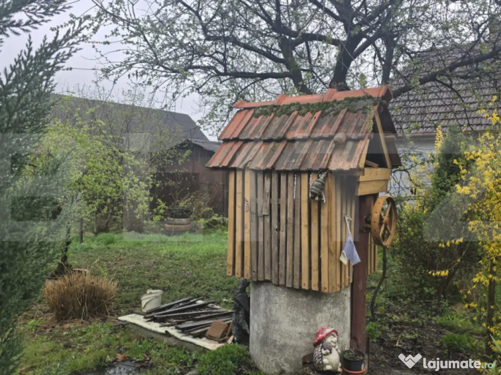 Casa 3 camere 133 mp; Teren - 1432 mp. Livada 